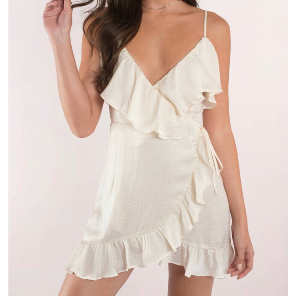 Tobi ruffle dress